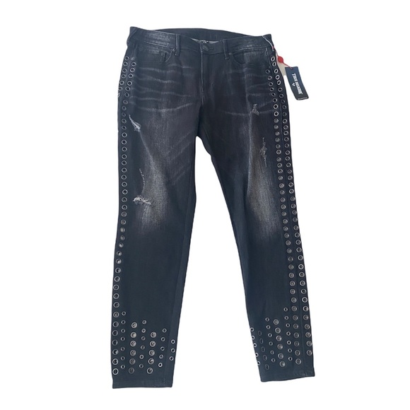 TRUE RELIGION Feathered Black Jennie Curvy Ankle Embellished Jeans Size 32 - Picture 6 of 16